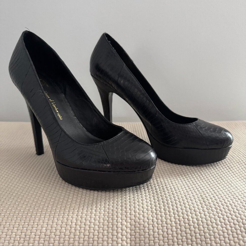 House of Harlow 1960 'Nora' Black Leather Platform Pump